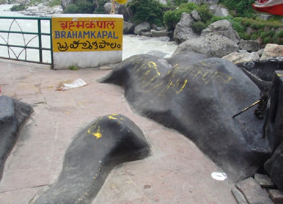 Brahma kapal at the river Alakananda