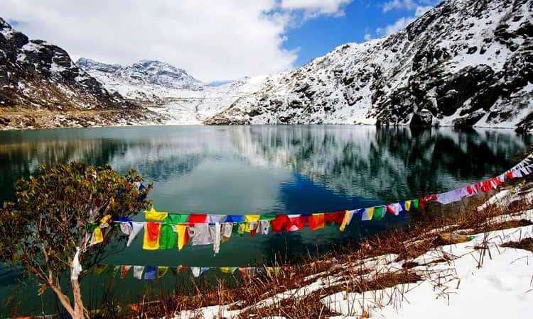 Tso Lhamo Lake Trek