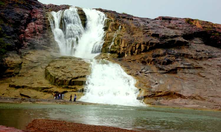 Kuntala Falls