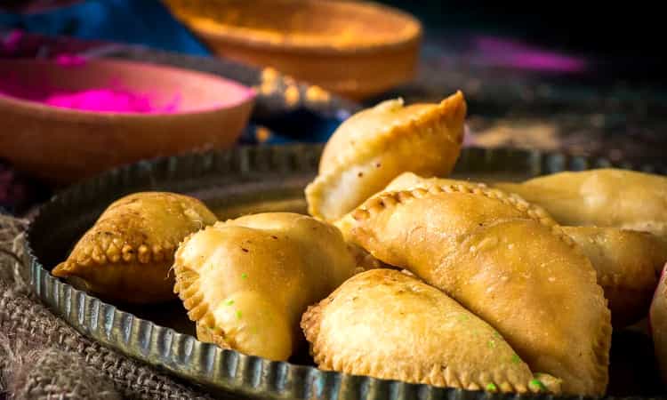 Gujiya